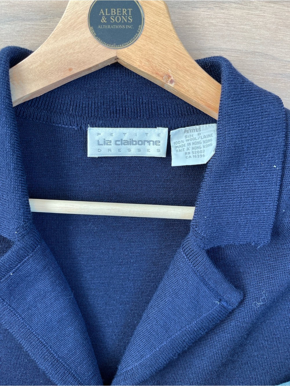 Liz Claiborne Navy PureWool Blazer Jacket Gold Trim Size 8P Preppy - Picture 3 of 8